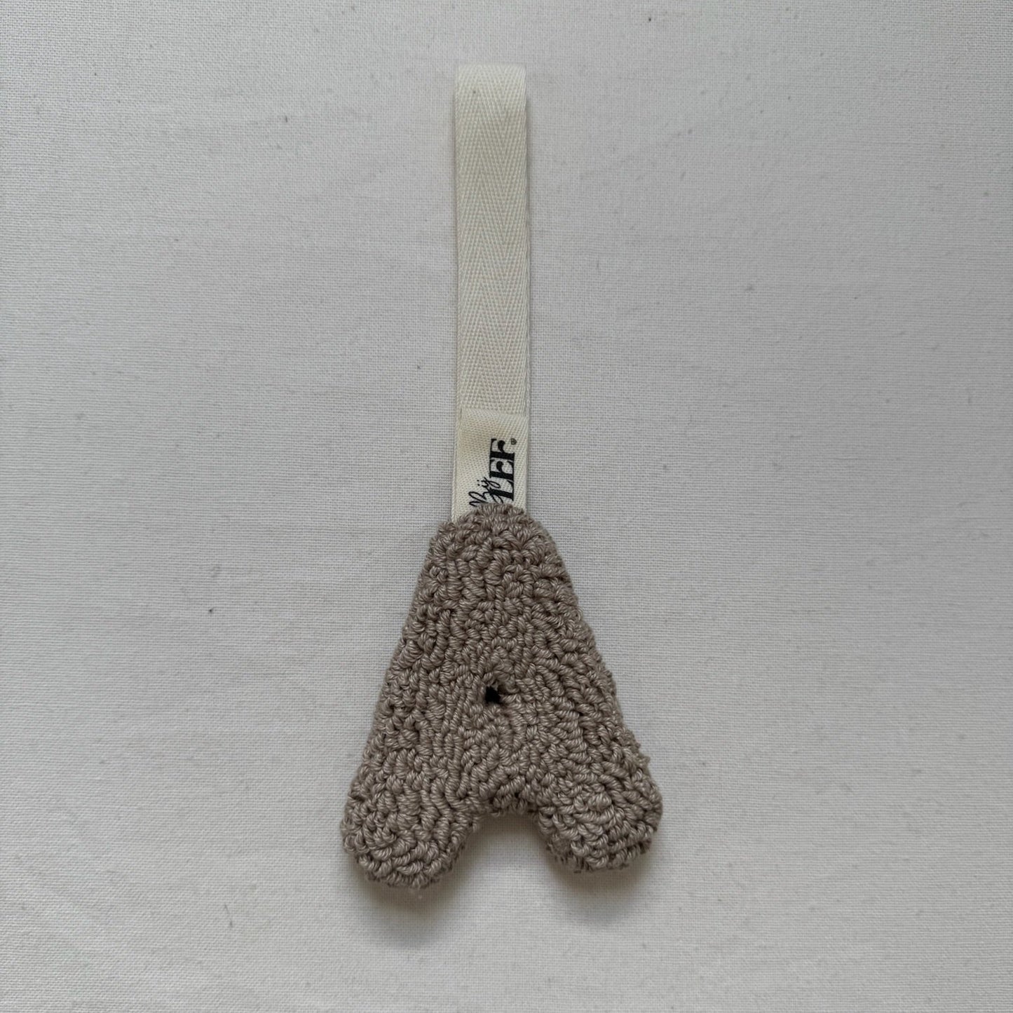 INITIAL HANGER ENKEL | DESIGN YOUR OWN