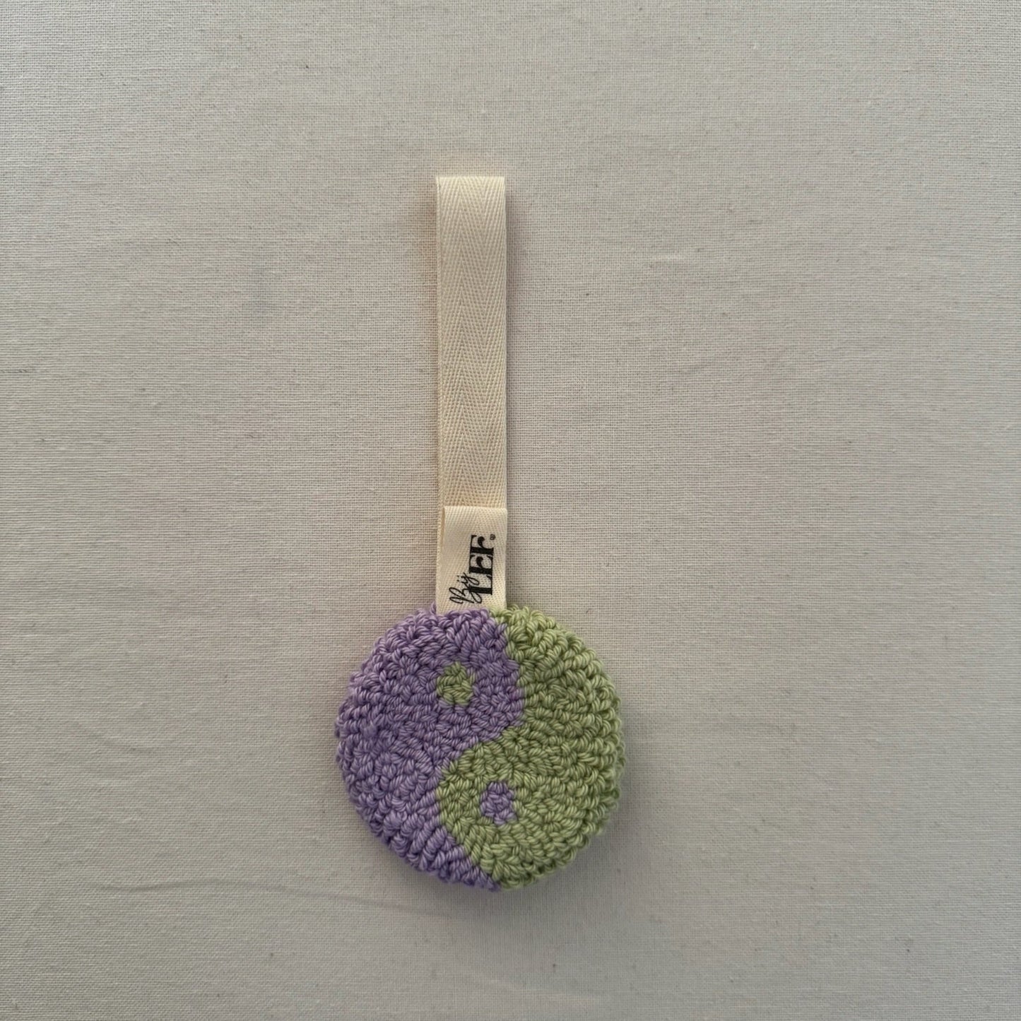YIN YANG HANGER | DESIGN YOUR OWN