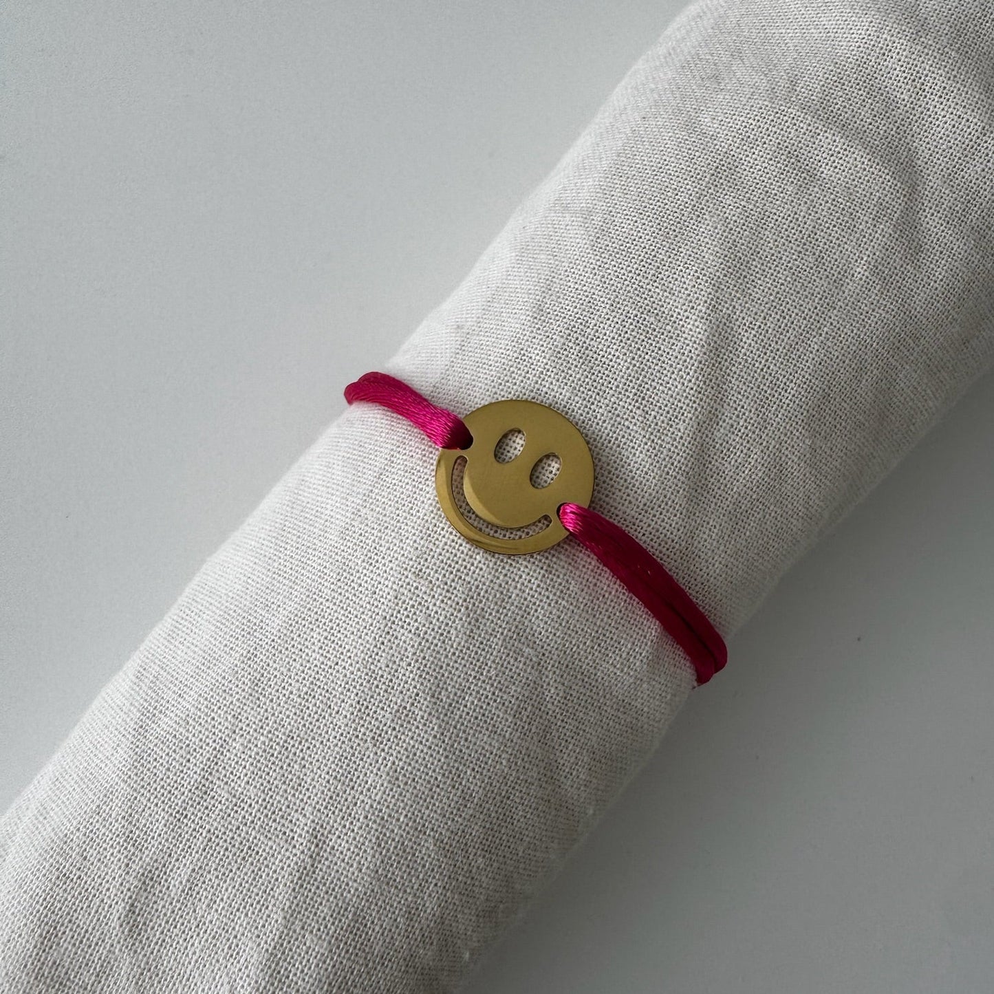 Mom smiley bracelet dark pink 